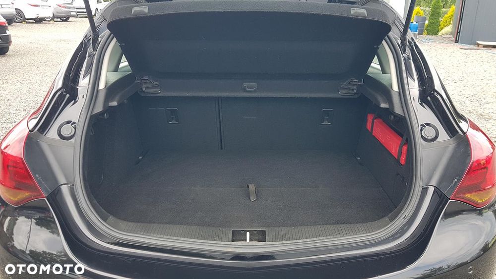 Opel Astra 1.6 Turbo Edition Sport - 11
