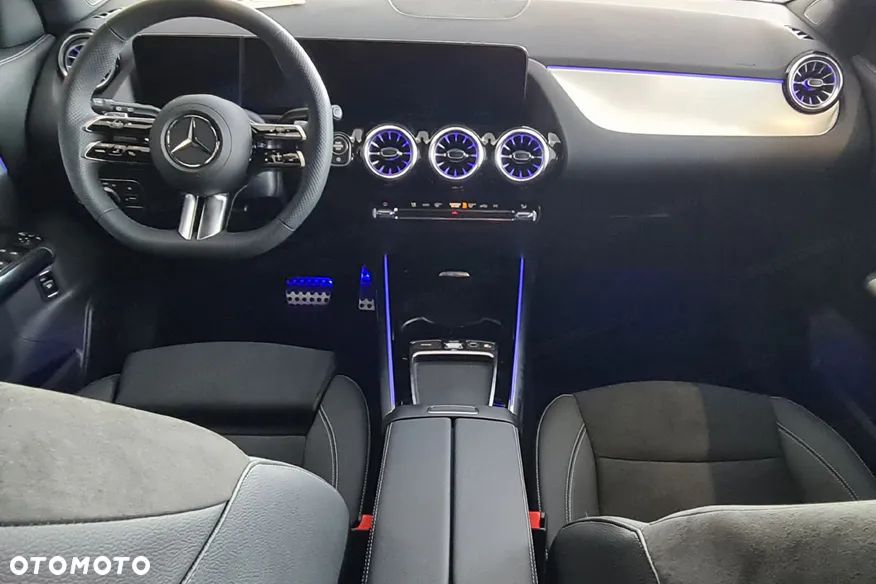 Mercedes-Benz GLA 200 AMG Line - 8
