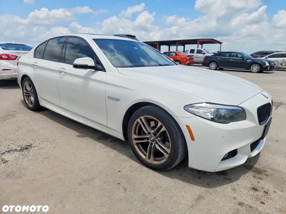 BMW Seria 5 528i xDrive Sport-Aut - 2