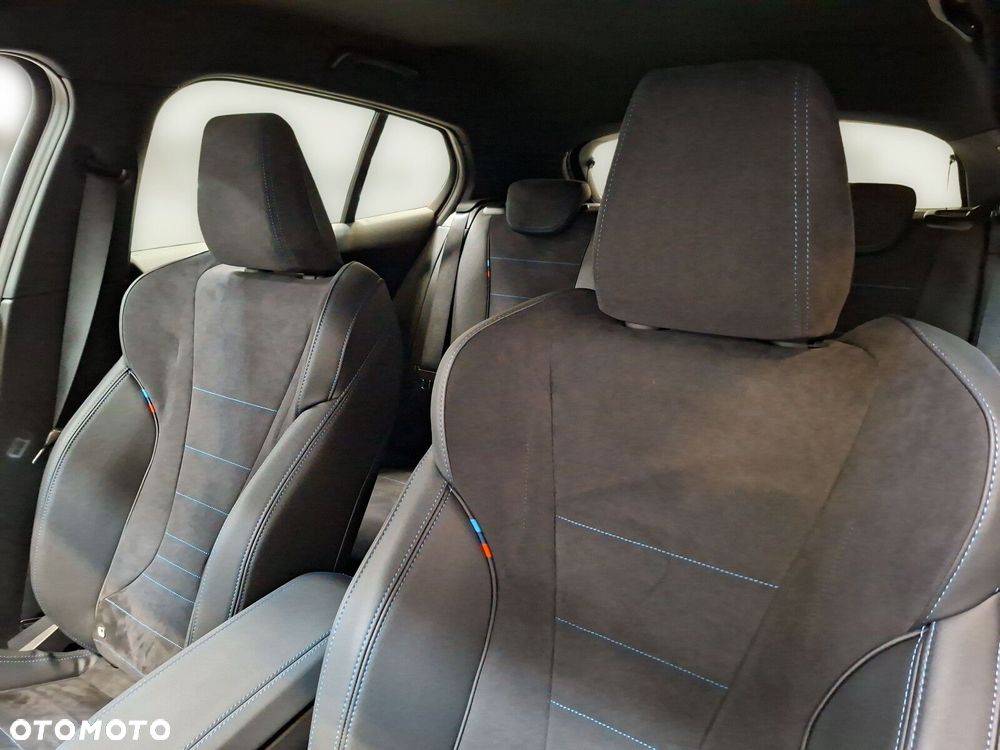 BMW Seria 1 120 mHEV - 13