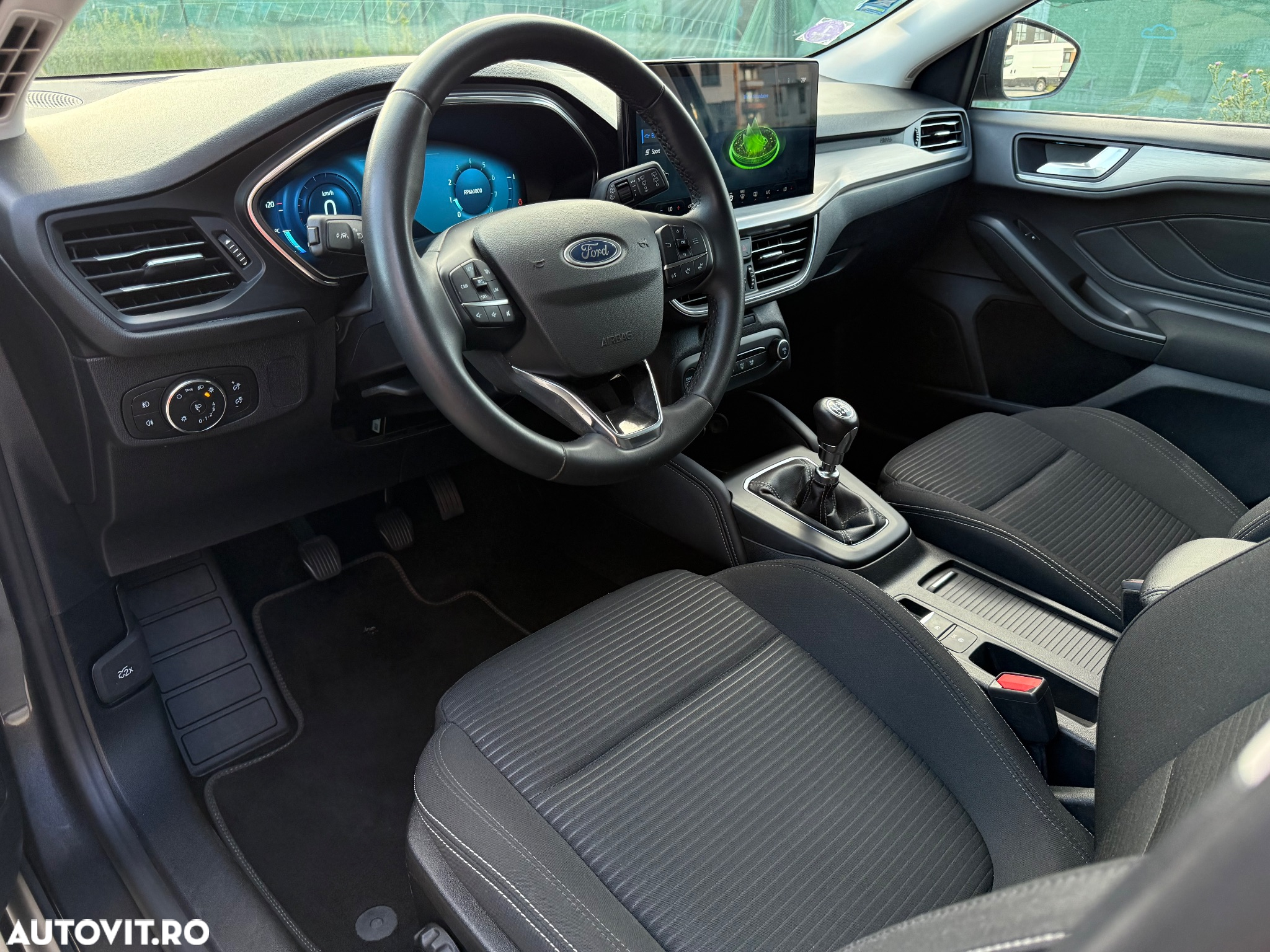 Ford Focus 1.0 EcoBoost Titanium X - 2