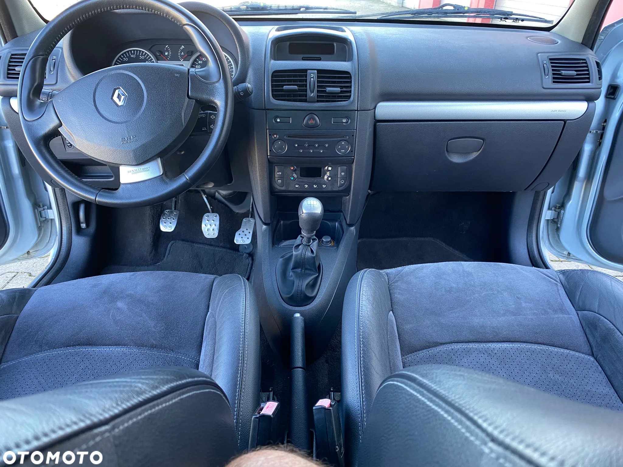 Renault Clio 2.0 16V Sport - 9