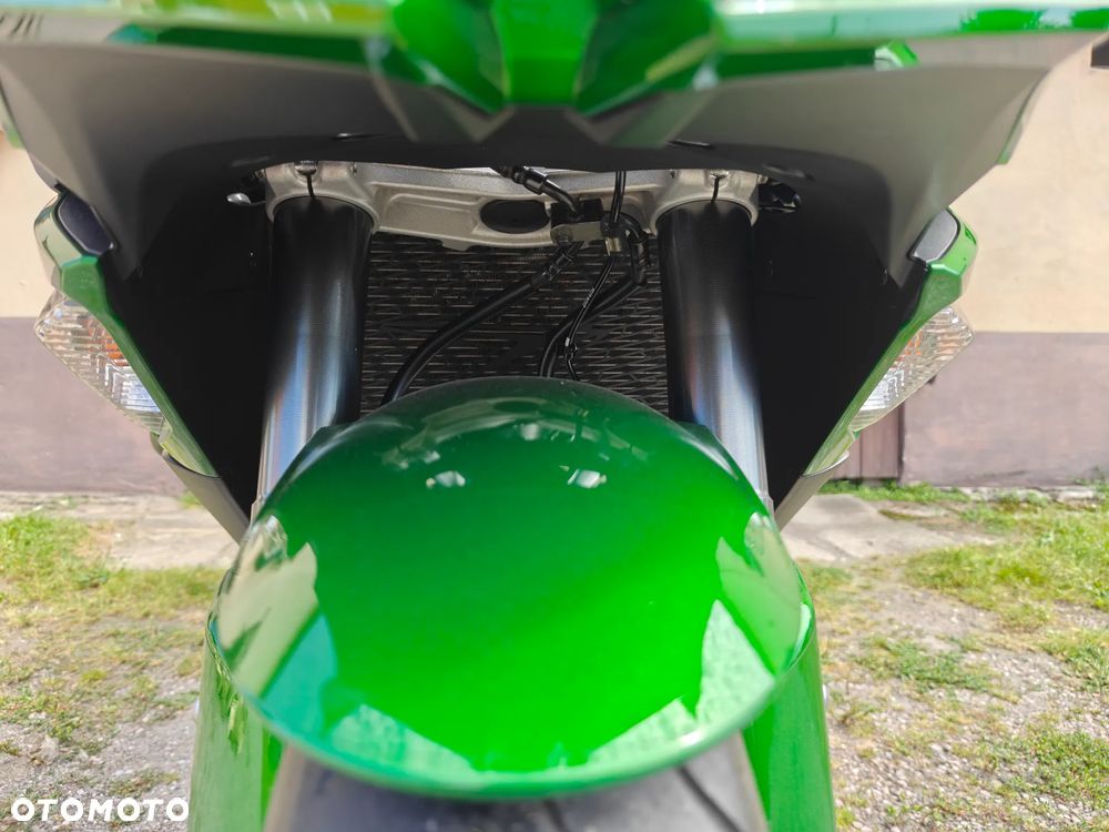 Kawasaki Ninja 1000 SX - 29