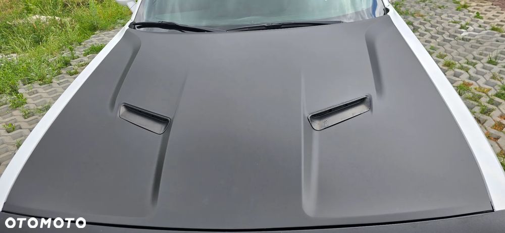 Dodge Challenger - 19