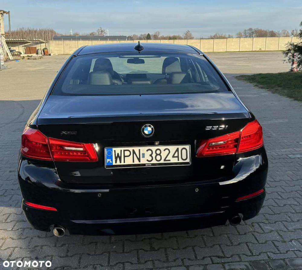 BMW Seria 5 530i Sport Line - 21