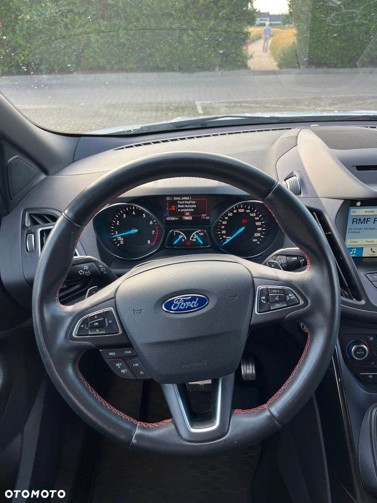 Ford Kuga 1.5 EcoBoost 4x4 ST-Line - 27