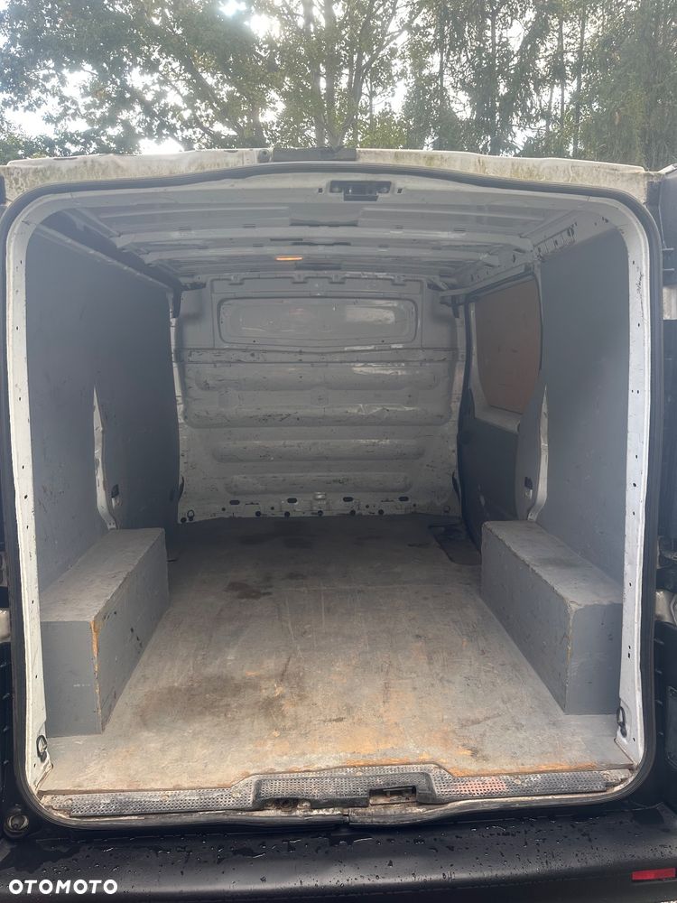 Opel Vivaro - 14