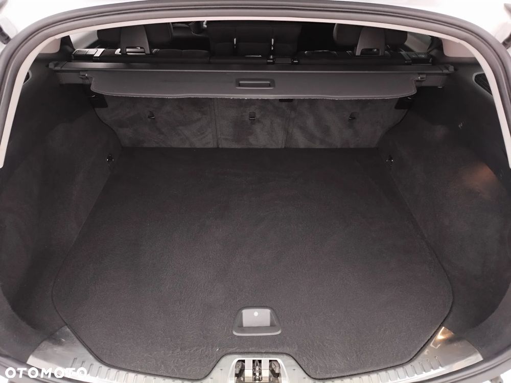 Volvo V60 Cross Country D3 Drive-E Momentum - 18