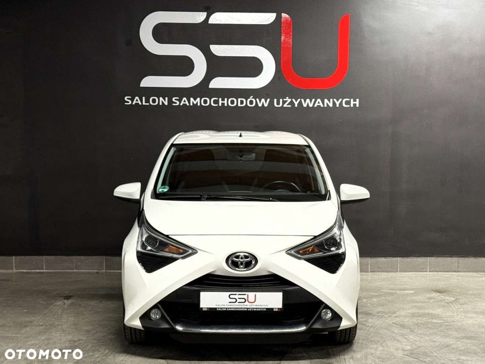 Toyota Aygo x-play connect - 10