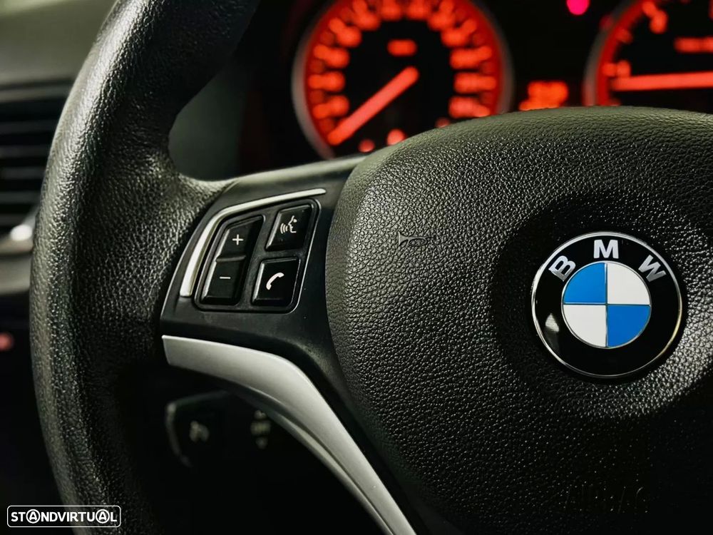 BMW X1 16 d sDrive Line Sport - 37