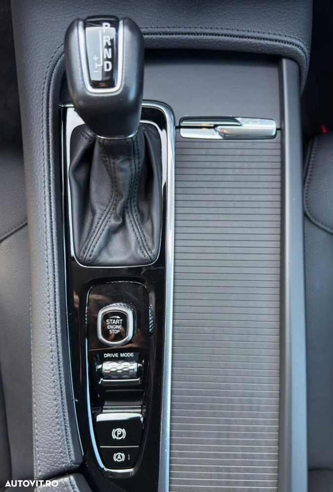 Volvo S90 D3 Momentum - 24