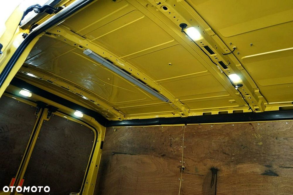 Ford Transit - 26