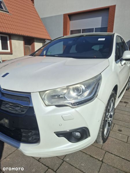 DS Automobiles DS 4 - 12