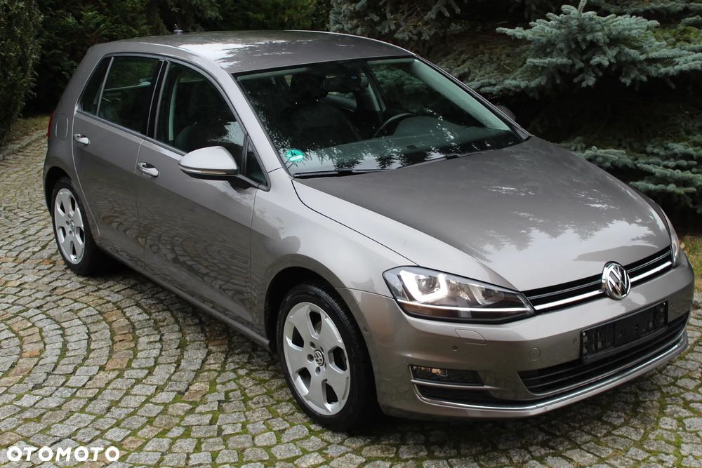 Volkswagen Golf 2.0 BlueTDI DSG Highline - 9