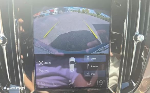 Volvo V60 2.0 B4 Momentum Plus - 17