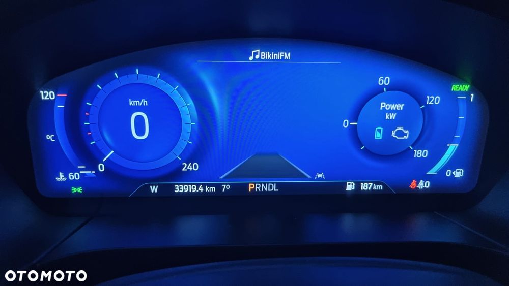 Ford Kuga 2.5 FHEV FWD ST-Line eCVT - 24