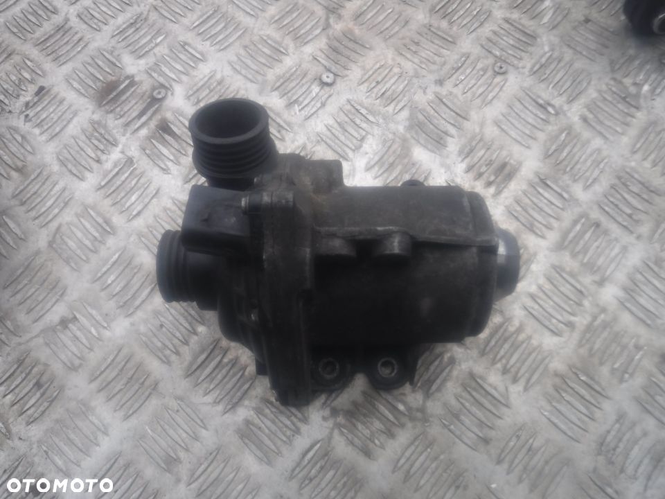 BMW N54 3.5i 335 pompa wody elektryczna 7568594 - 1