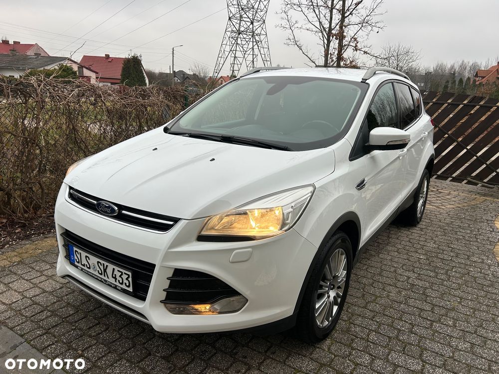 Ford Kuga 1.6 EcoBoost 2x4 Titanium - 3