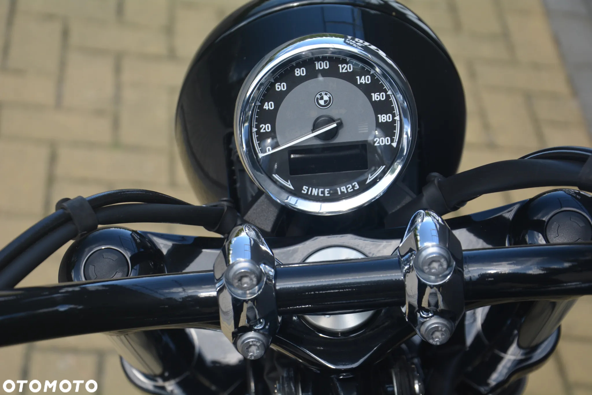 BMW R - 12