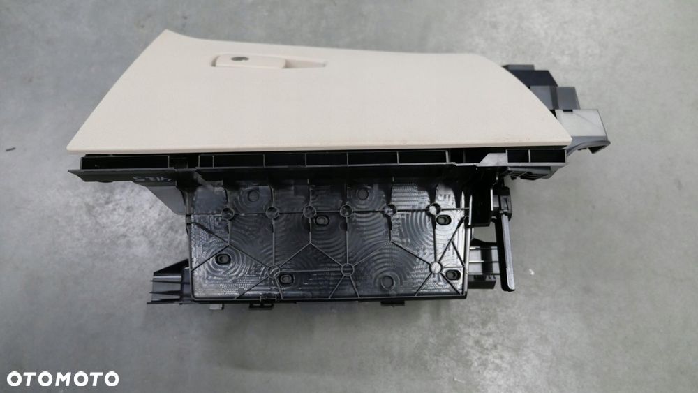 bmw f44 schowek deski rozdzielczej prawy pasażera 9490185 - 5