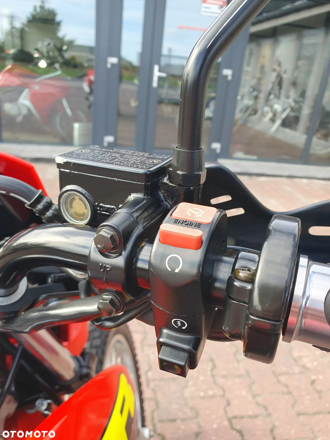 Honda XR - 8