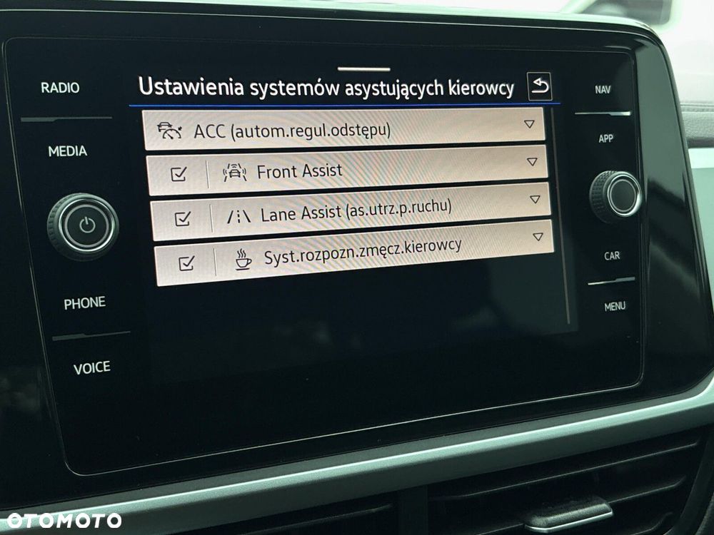 Volkswagen T-Roc 1.5 TSI Life DSG - 24