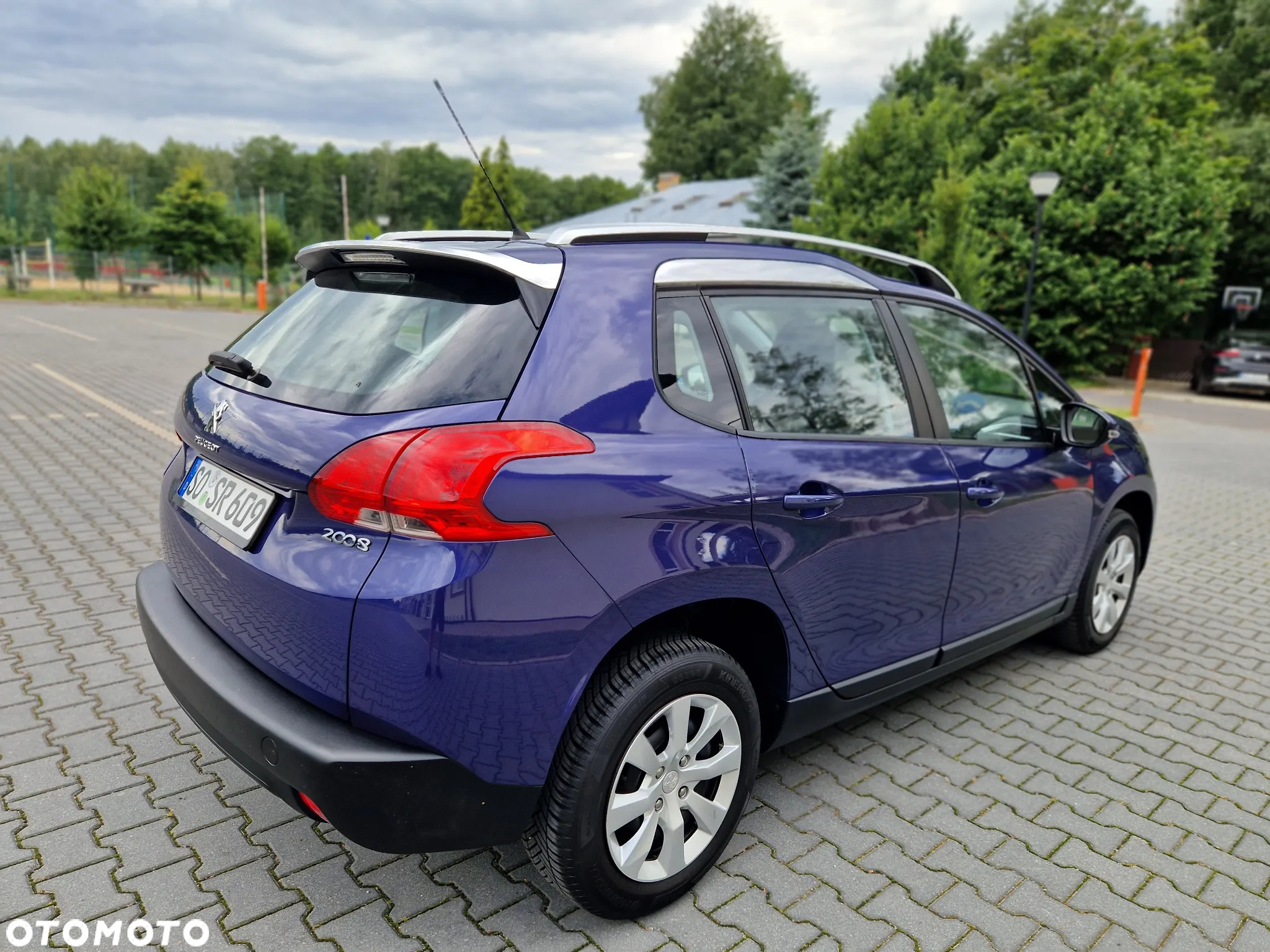Peugeot 2008 - 11