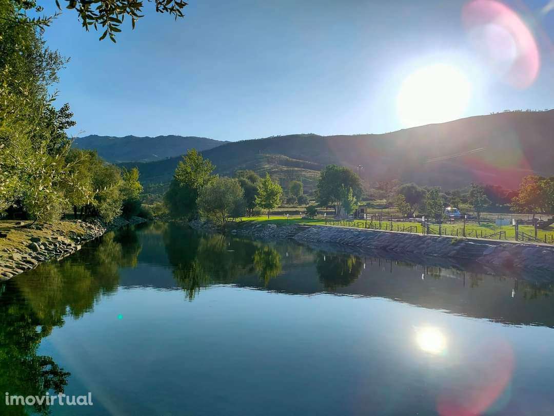 Casa para renovar em Aldeia na Serra da Estrela - Grande imagem: 3/48