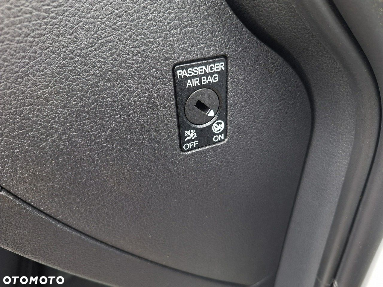Volkswagen Golf - 10