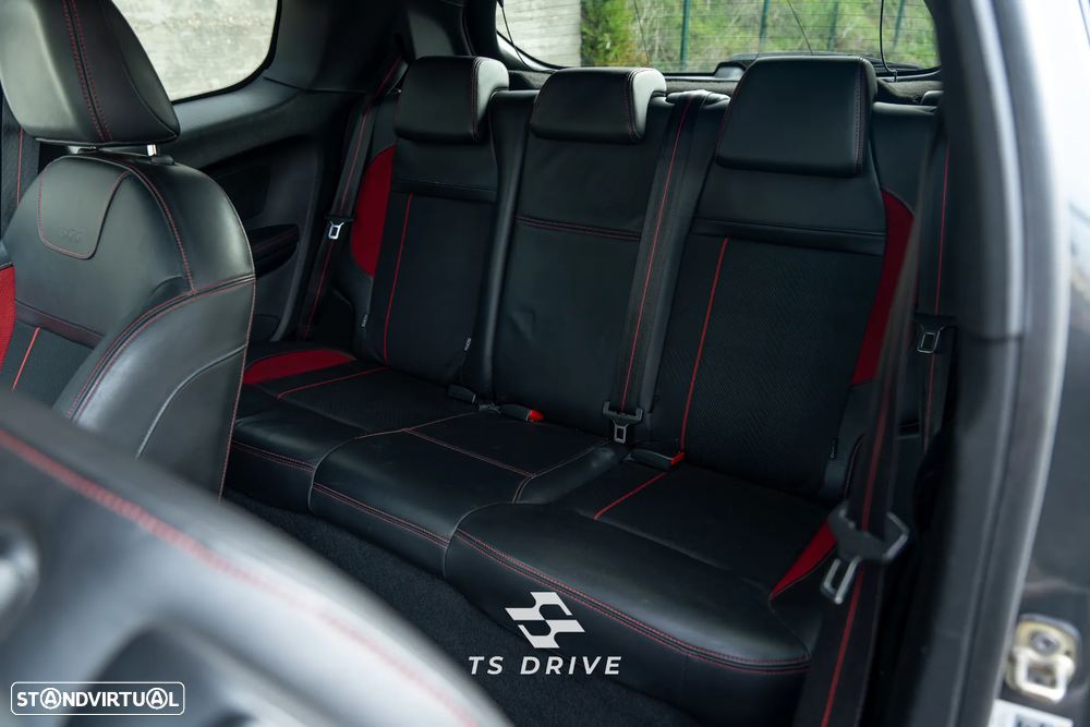 Peugeot 208 GTI 200 THP - 18