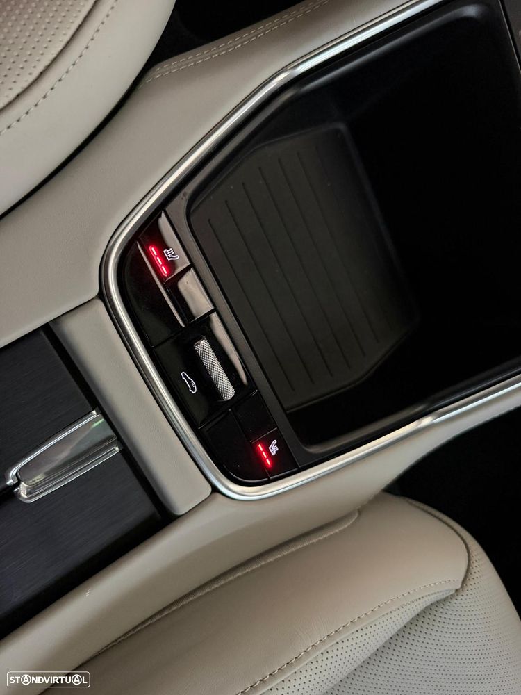 Porsche Panamera 4 E-Hybrid Platinum Edition - 15