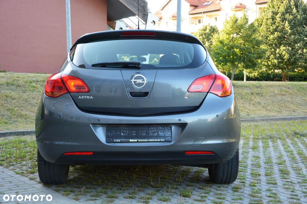 Opel Astra 1.6 Enjoy - 17