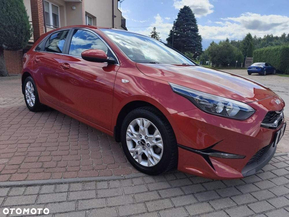 Kia Ceed - 10