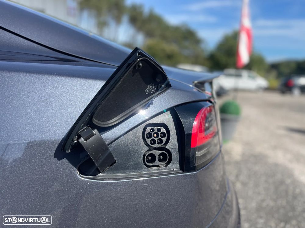Tesla Model S Plaid AWD - 34
