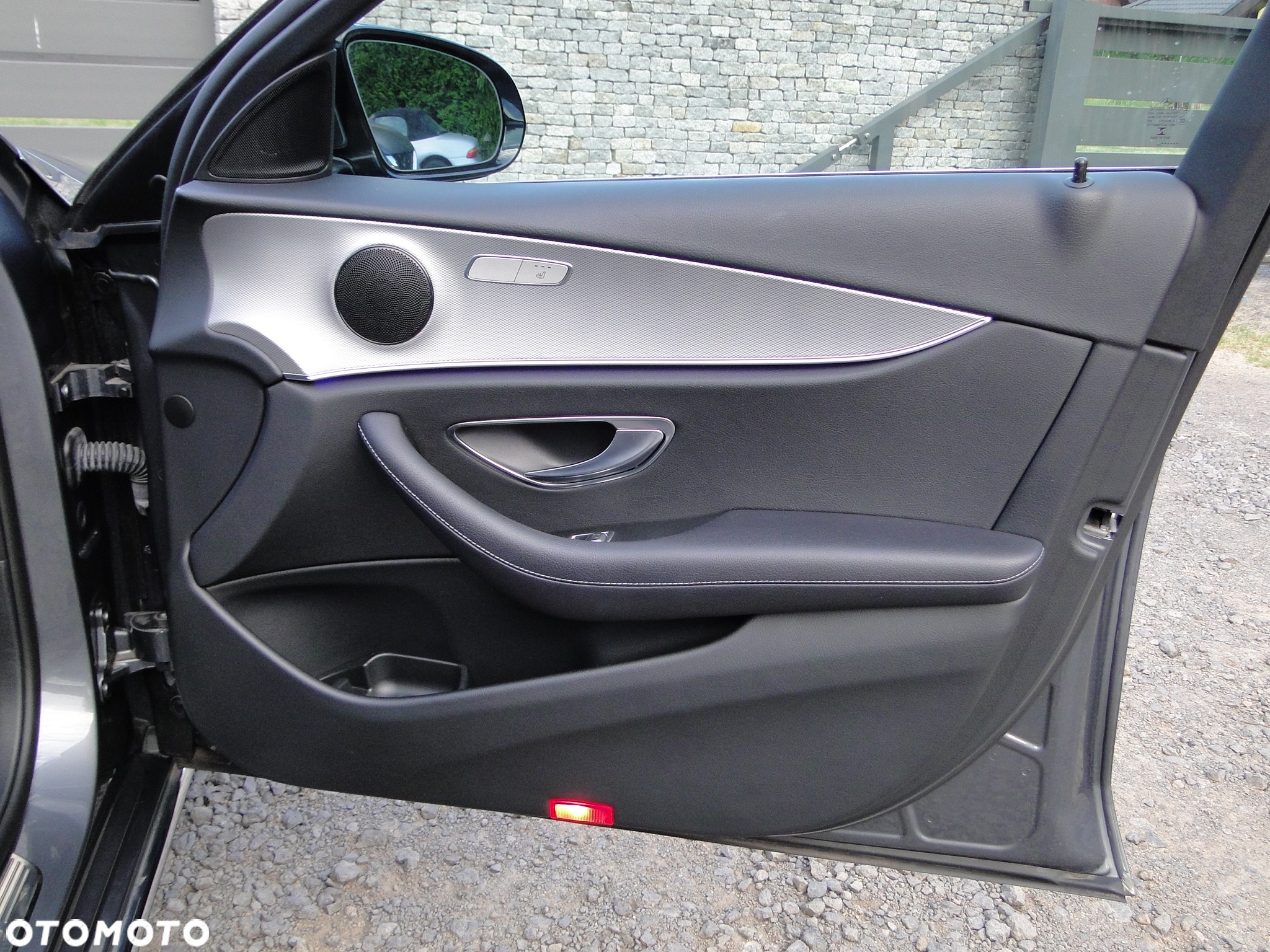 Mercedes-Benz Klasa E 250 9G-TRONIC Avantgarde - 17