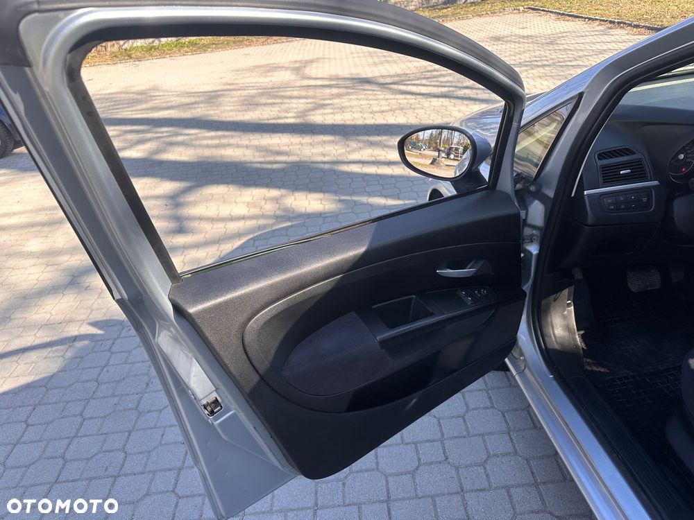 Fiat Grande Punto - 17