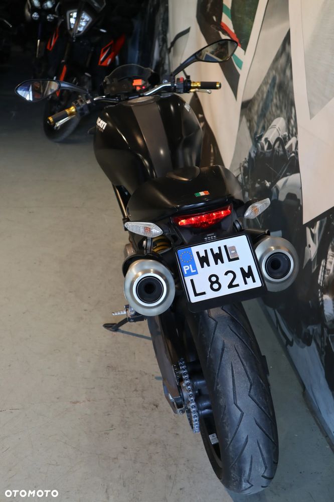 Ducati Monster - 11