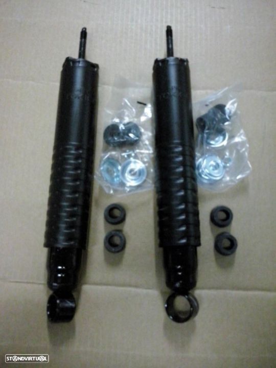 Par de amortecedores frente Toyota Dyna 250 e 280 NOVOS Tokico - 1