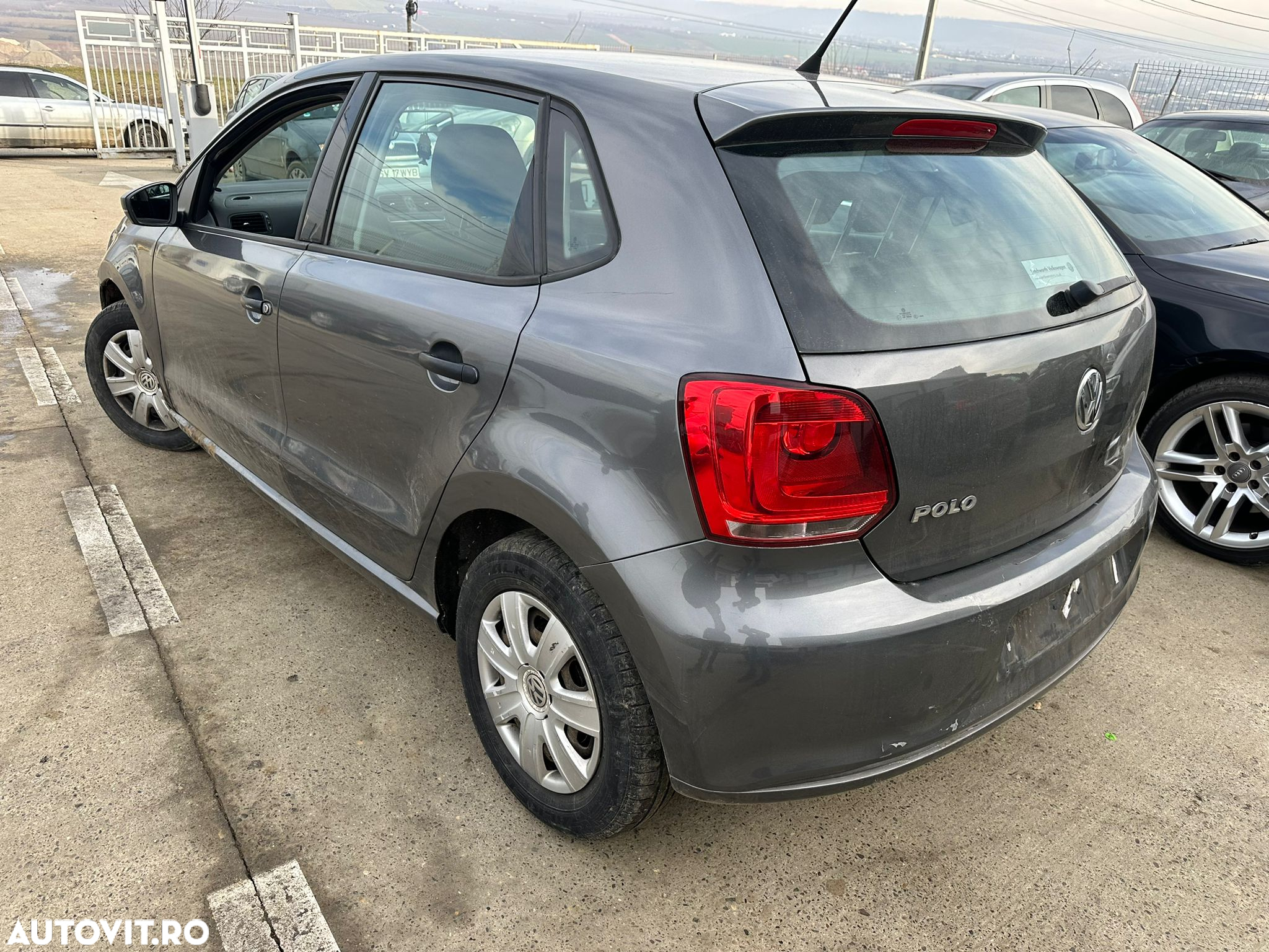 Dezmembrez / Dezmembrari / Piese / Accesorii Vw polo 6r gri 2010 1.2 benzina CGPB - 4