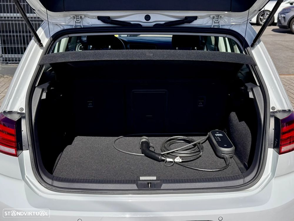 VW e-Golf Standard - 19