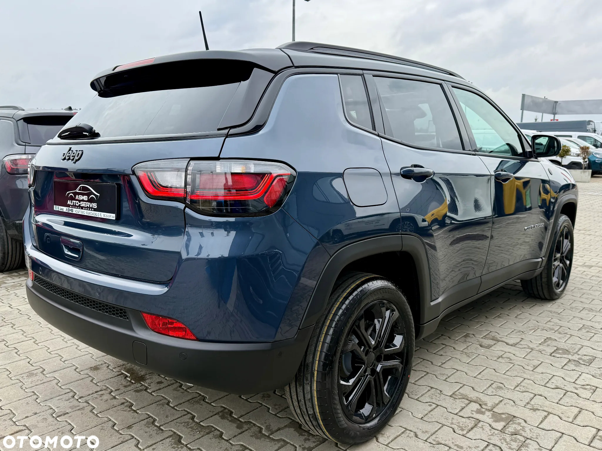 Jeep Compass - 16