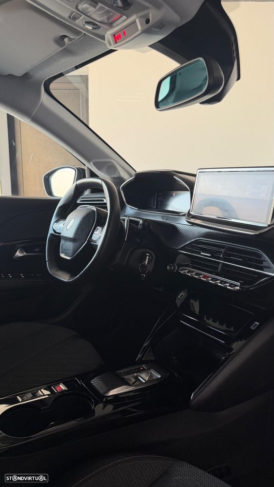 Peugeot 208 1.2 Hybrid Allure e-DCS6 - 7