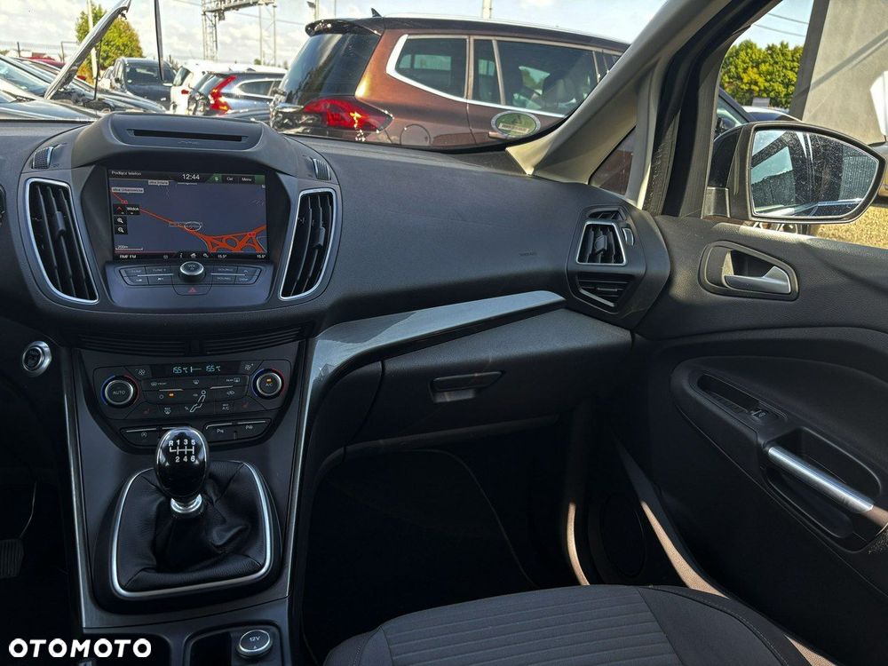 Ford C-MAX 2.0 TDCi Start-Stop-System Titanium - 24