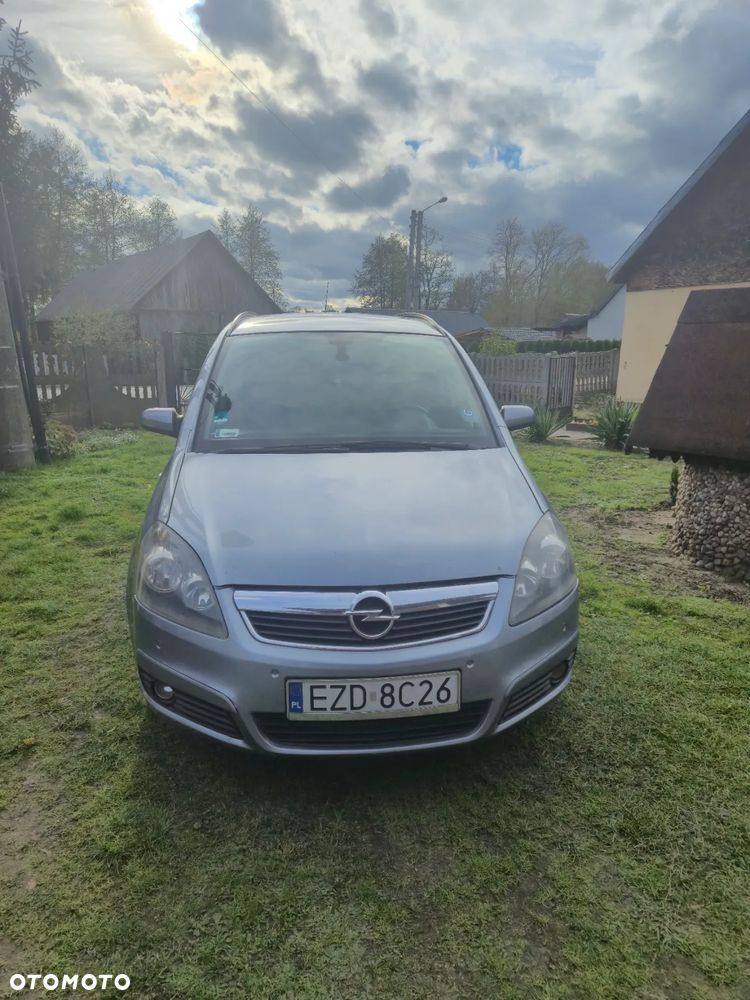 Opel Zafira 1.9 CDTI Cosmo - 2