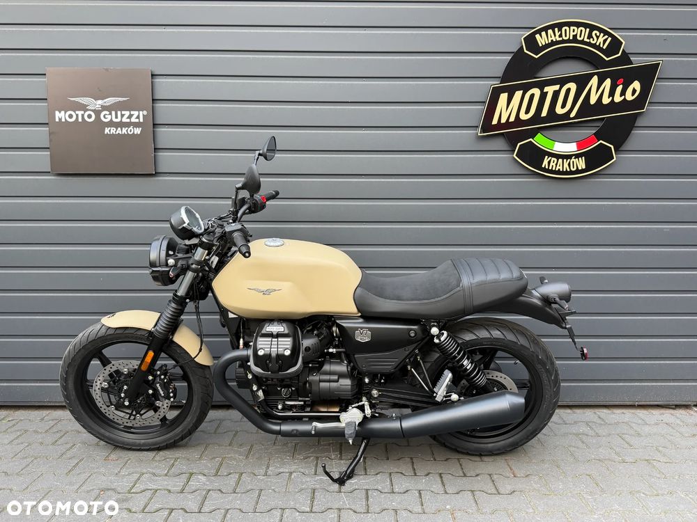 Moto Guzzi V7 - 4
