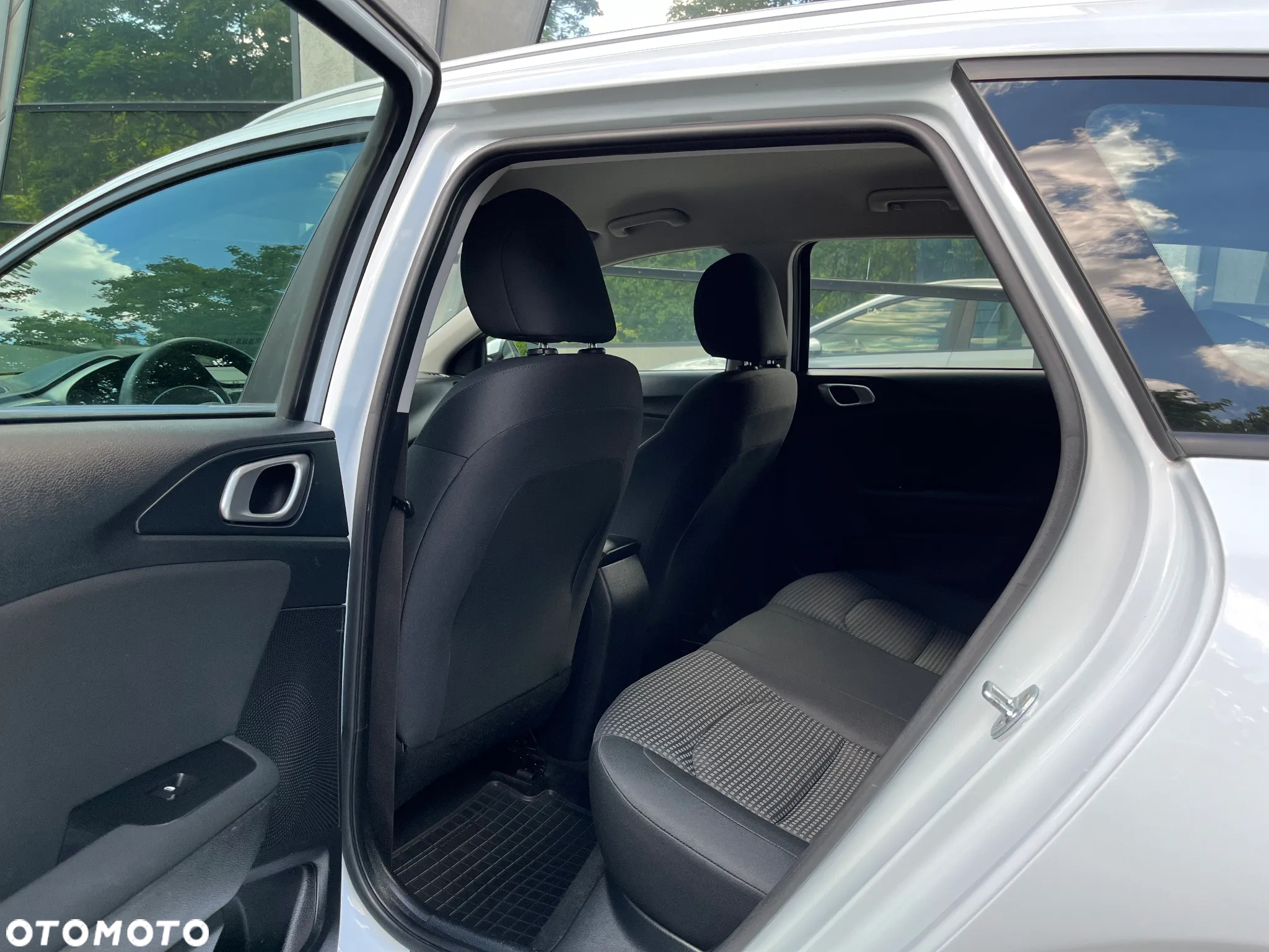 Kia Ceed 1.6 CRDi SCR S - 15