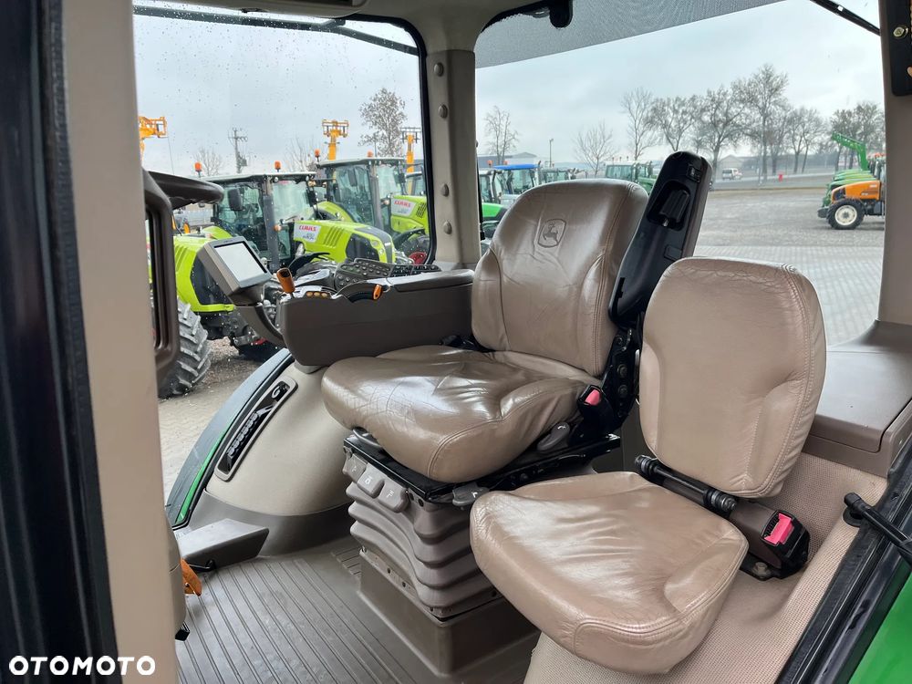 John Deere 7215 R - 10