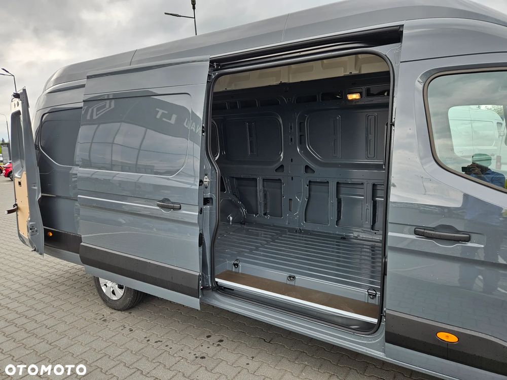 Renault Master Furgon RWD L4H3 170 KM - 8