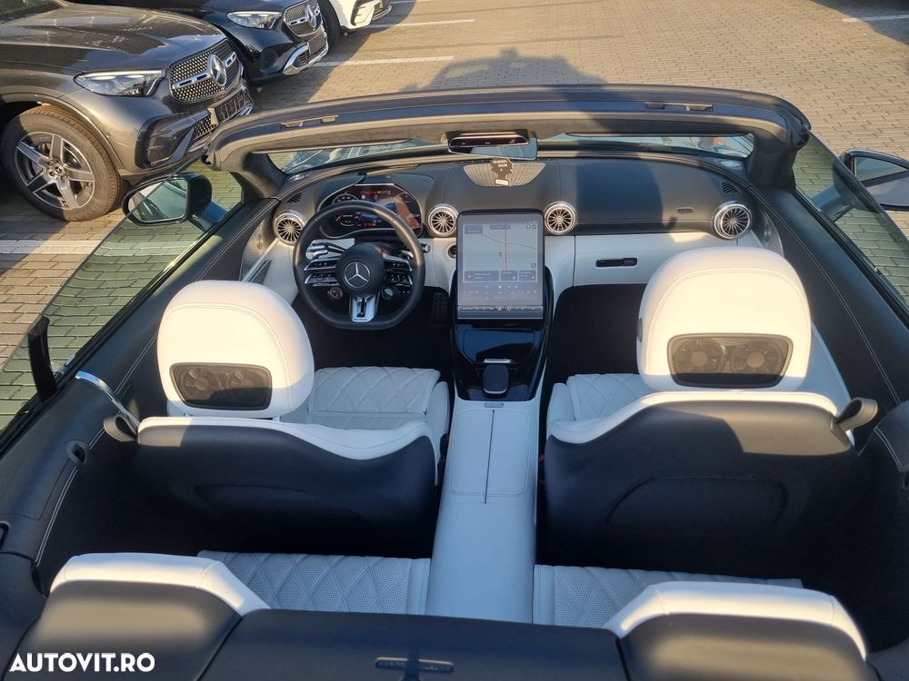 Mercedes-Benz SL 55 AMG 4Matic+ - 27