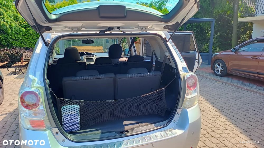 Toyota Verso 2.2 D-CAT Prestige 7os - 3